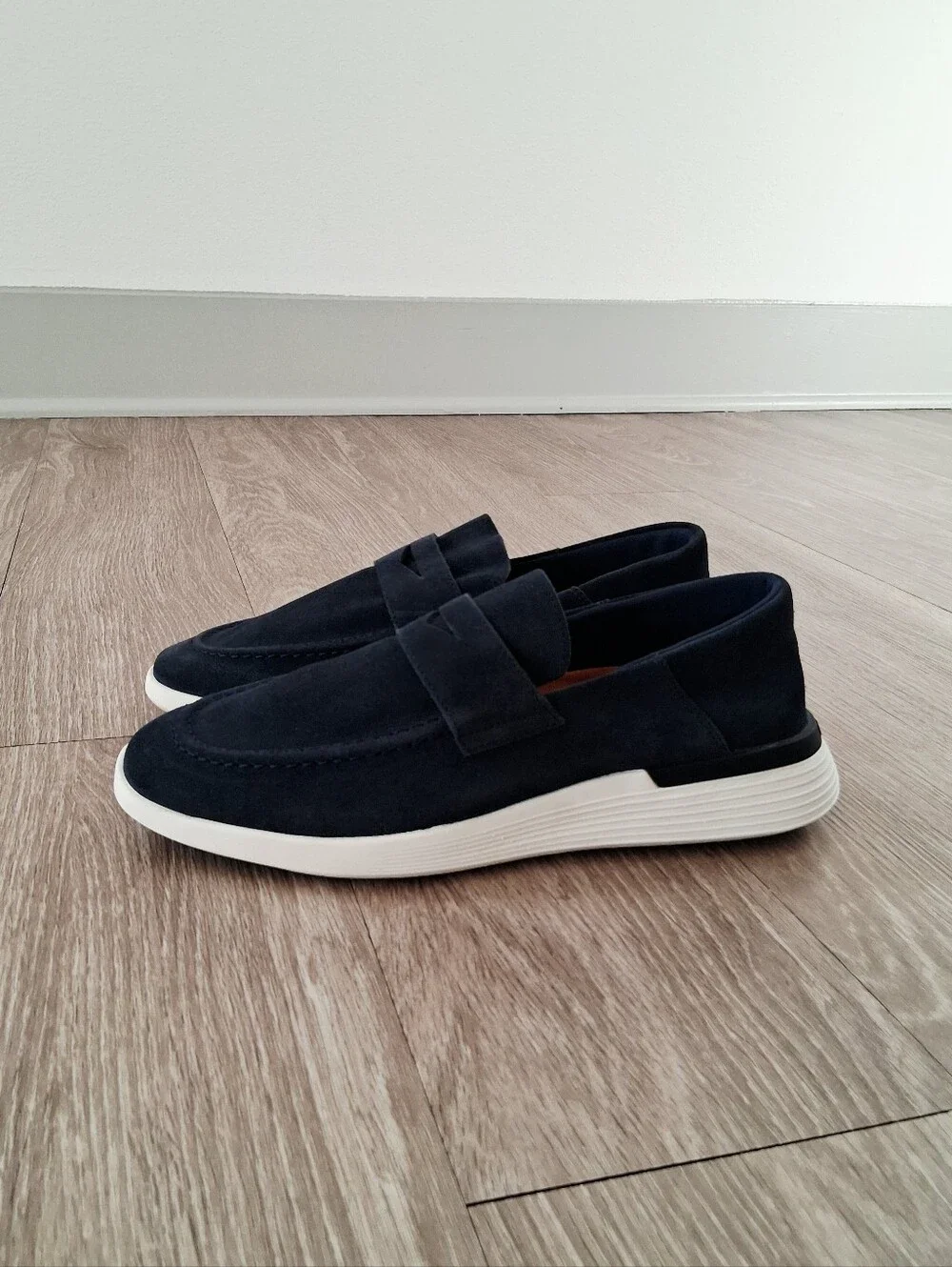 Wolf & Shepherd Crossover Loafer In Navy Suede